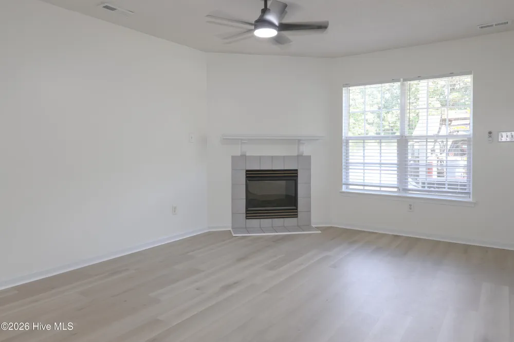 2033 Brandymill Lane Jacksonville, NC 28546