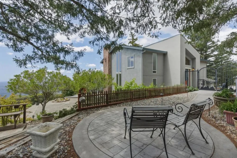 27510 Loma Prieta Way Los Gatos, CA 95033