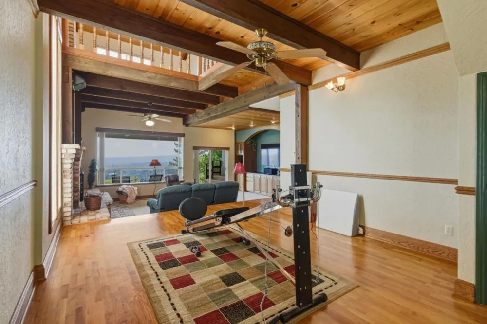 27510 Loma Prieta Way Los Gatos, CA 95033