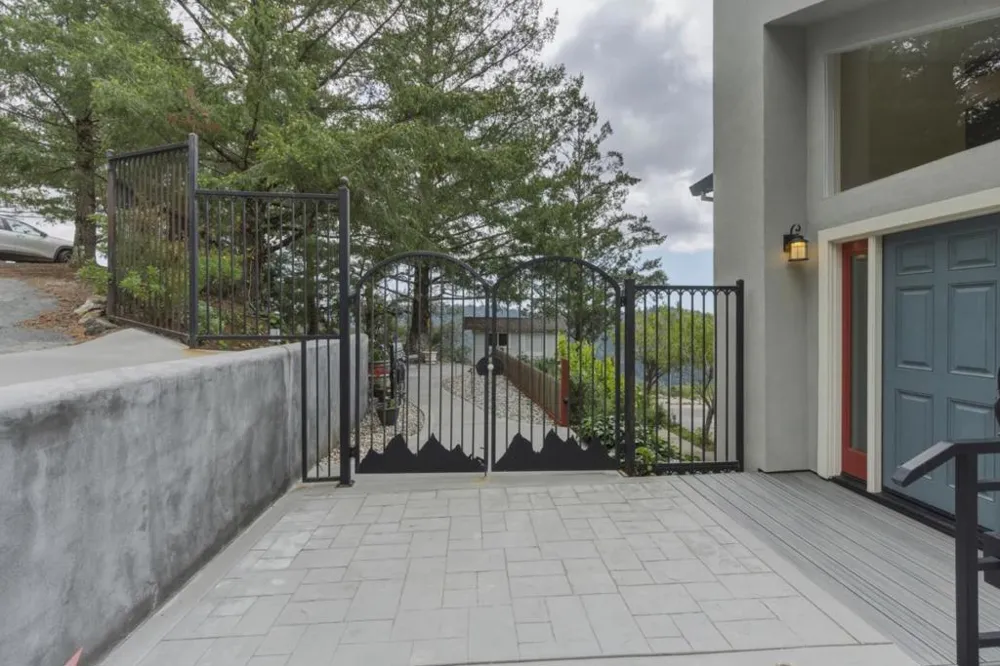 27510 Loma Prieta Way Los Gatos, CA 95033