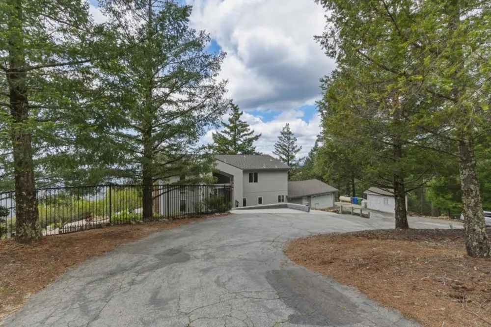 27510 Loma Prieta Way Los Gatos, CA 95033