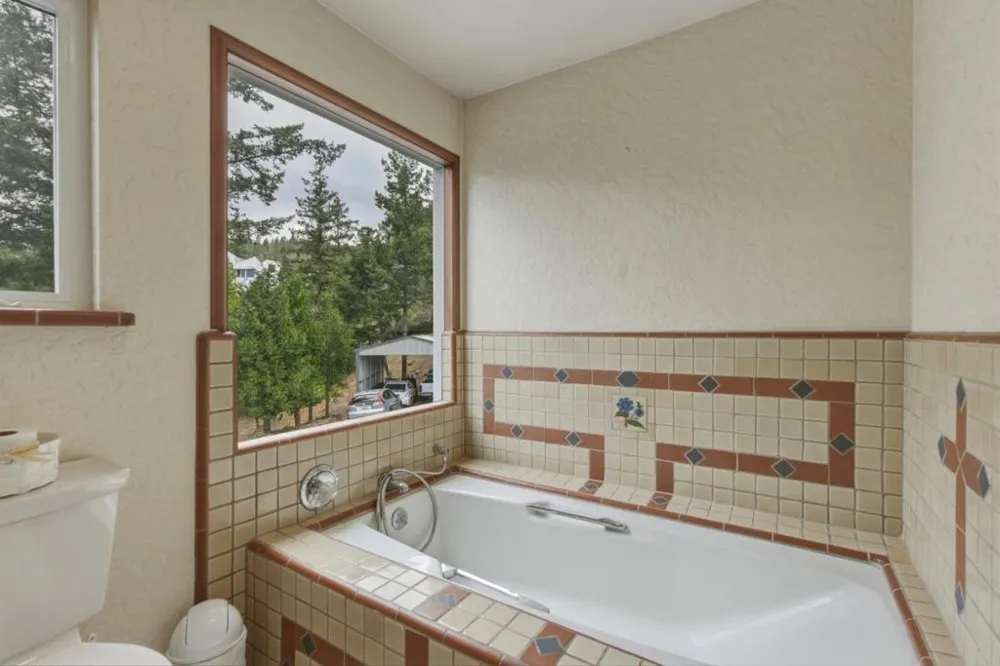 27510 Loma Prieta Way Los Gatos, CA 95033
