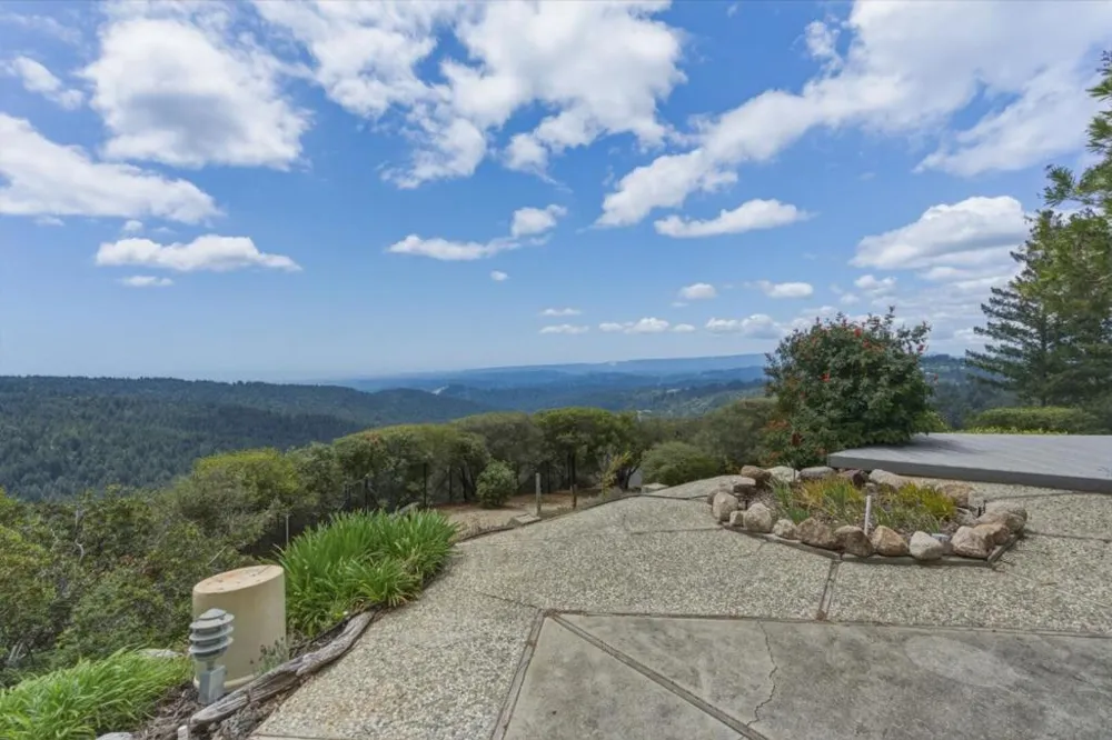 27510 Loma Prieta Way Los Gatos, CA 95033