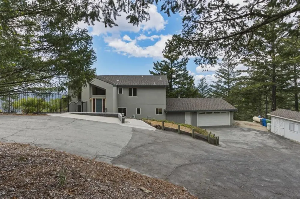27510 Loma Prieta Way Los Gatos, CA 95033
