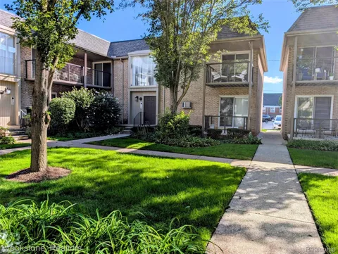 1727 E 14 Mile Road #45(C)
