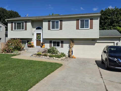 9060 Wildwood Lake Drive
