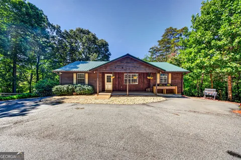 90 Amber LN
