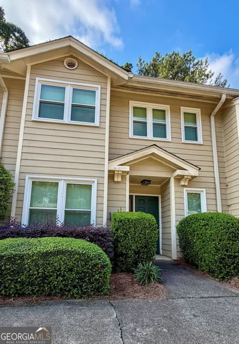 230 Peachtree Hollow CT