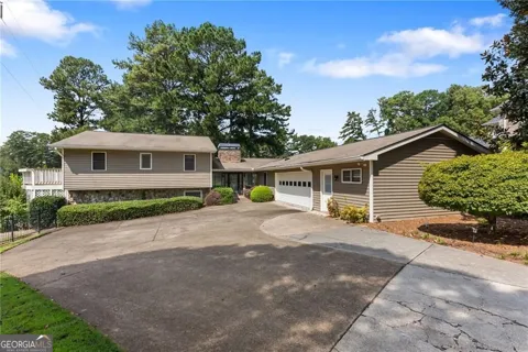 3665 High Green DR