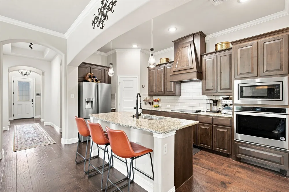 1612 Tyler Street Waxahachie, TX 75165