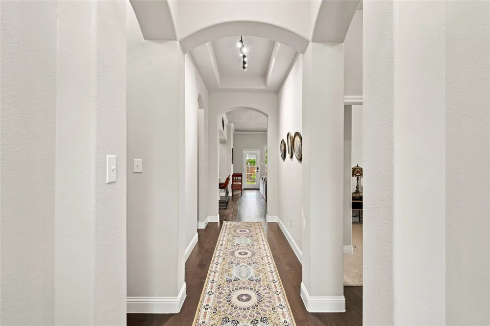 1612 Tyler Street Waxahachie, TX 75165