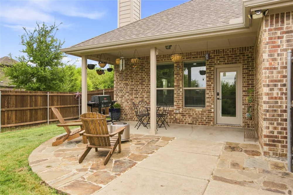 1612 Tyler Street Waxahachie, TX 75165
