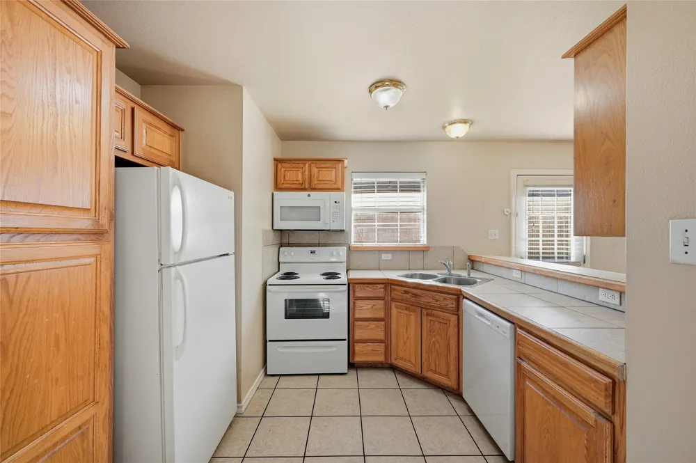 1017 Rice Street Denison, TX 75020