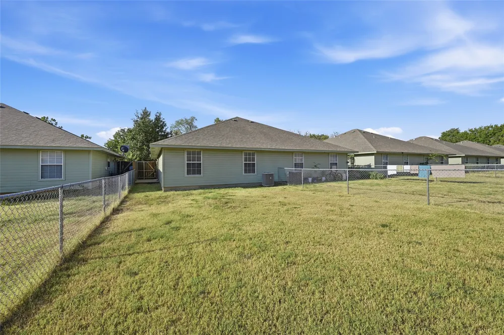 1017 Rice Street Denison, TX 75020