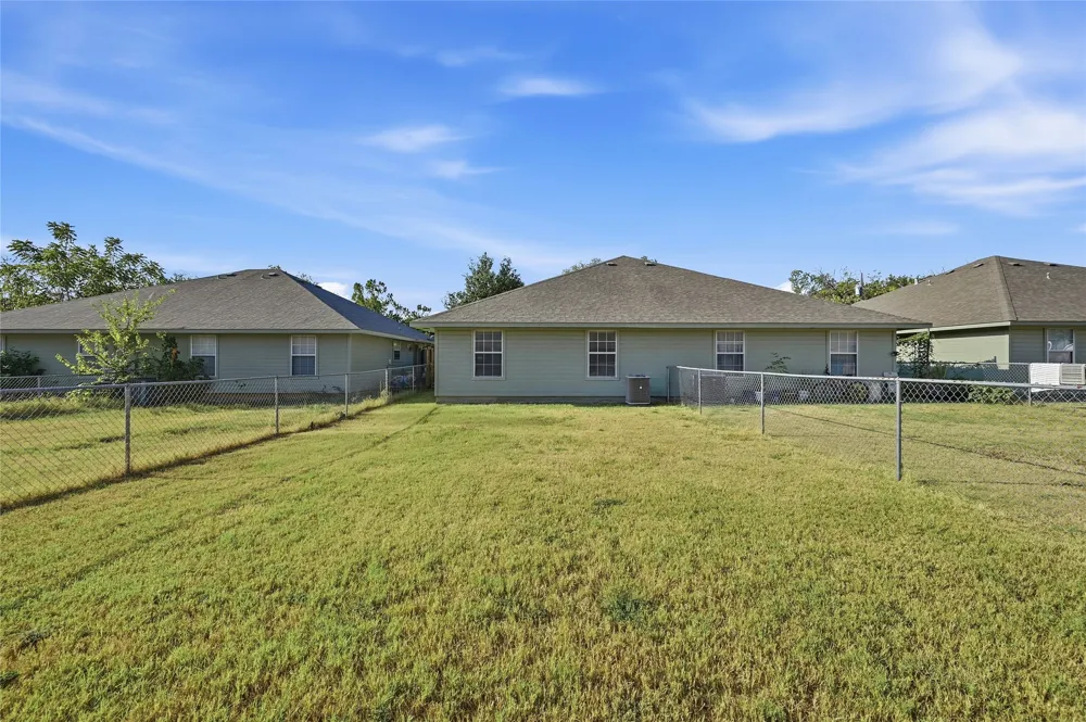 1017 Rice Street Denison, TX 75020