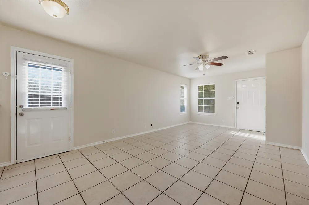 1017 Rice Street Denison, TX 75020