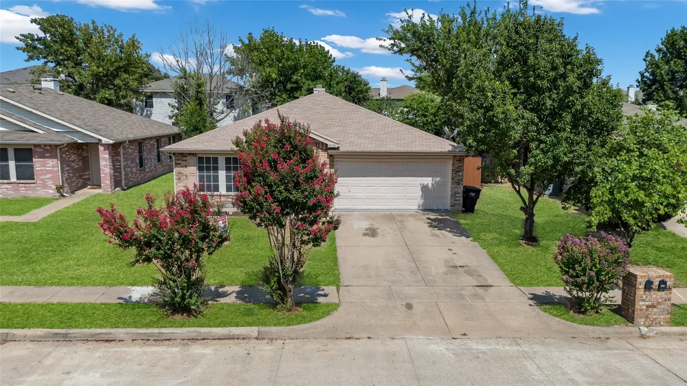 5132 Bedfordshire Drive Fort Worth, TX 76135