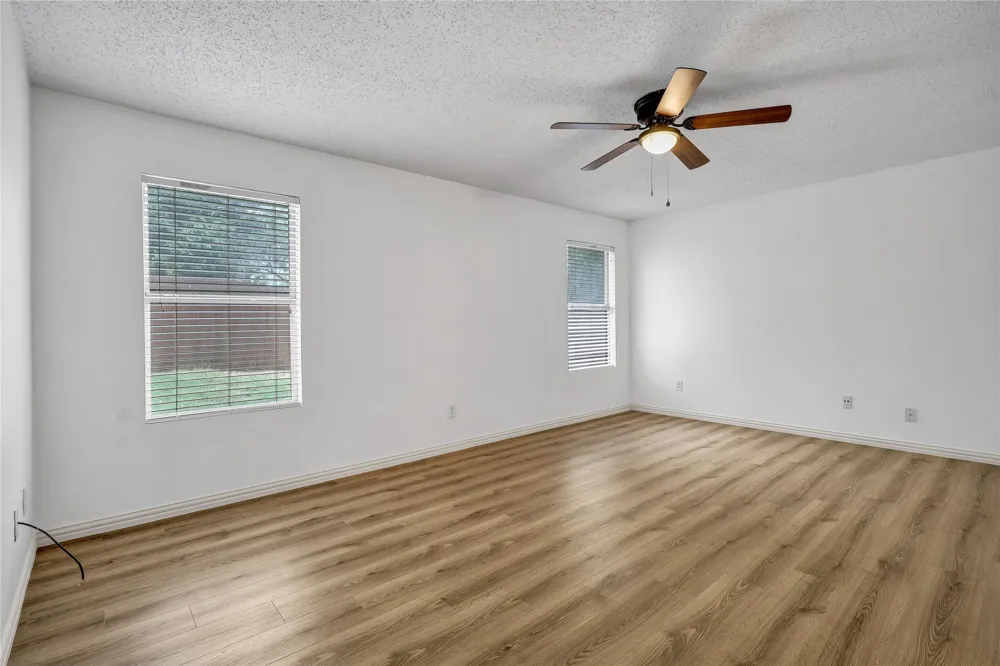 5132 Bedfordshire Drive Fort Worth, TX 76135