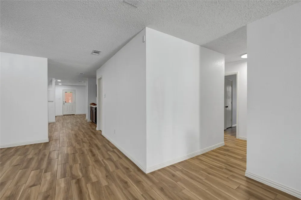 5132 Bedfordshire Drive Fort Worth, TX 76135