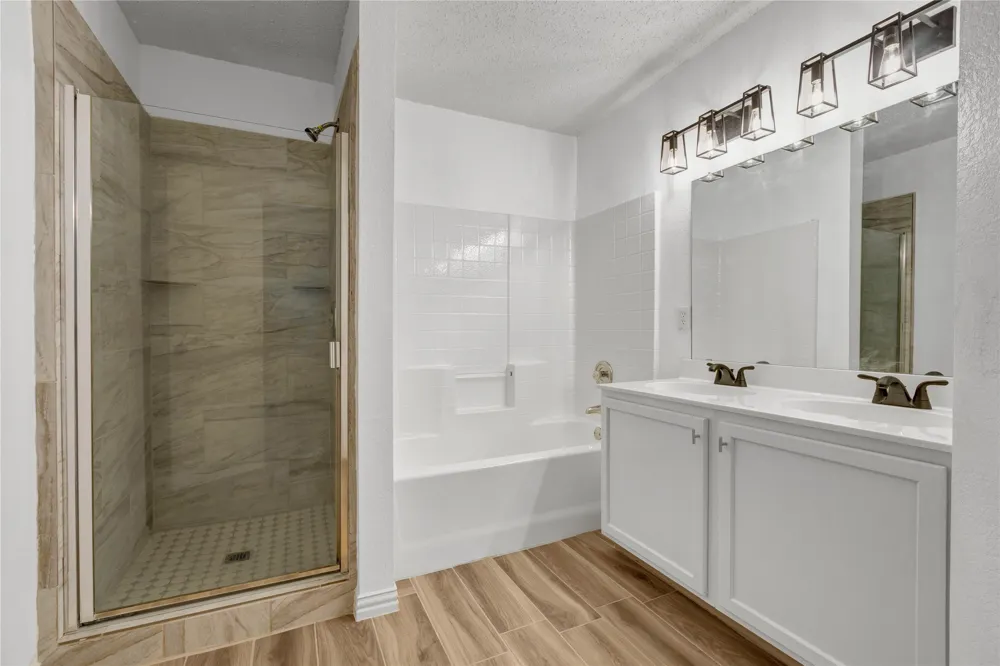 5132 Bedfordshire Drive Fort Worth, TX 76135