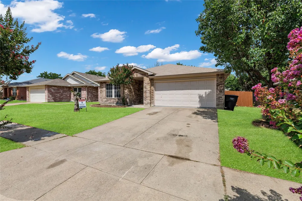 5132 Bedfordshire Drive Fort Worth, TX 76135