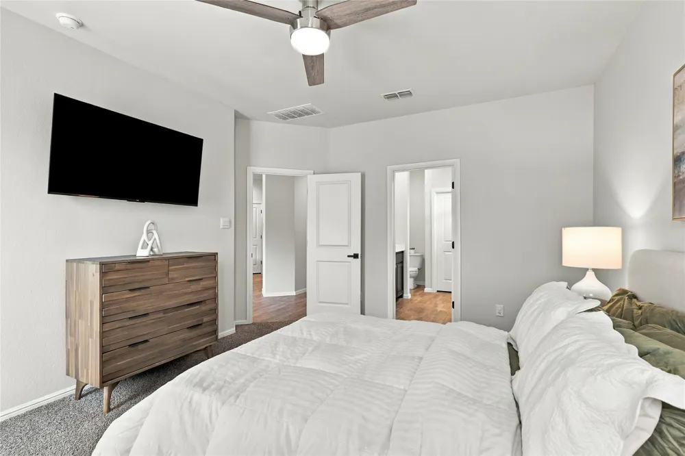 9733 New Bern Drive Fort Worth, TX 76108