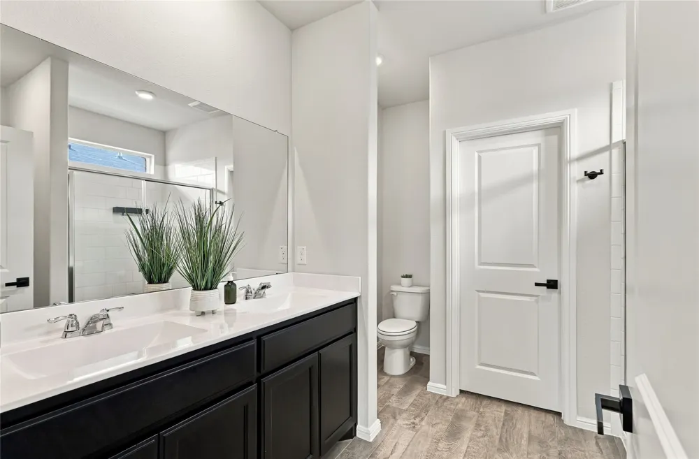 9733 New Bern Drive Fort Worth, TX 76108