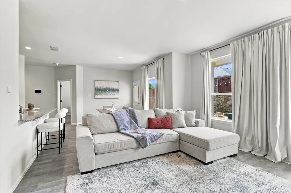 9733 New Bern Drive Fort Worth, TX 76108