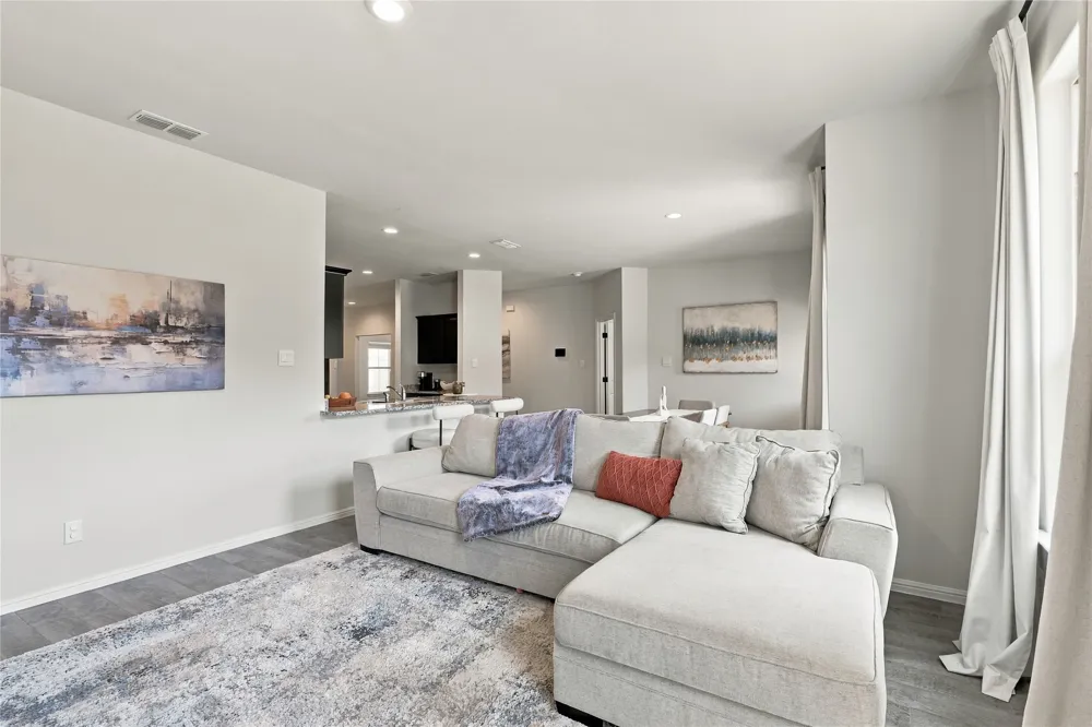 9733 New Bern Drive Fort Worth, TX 76108