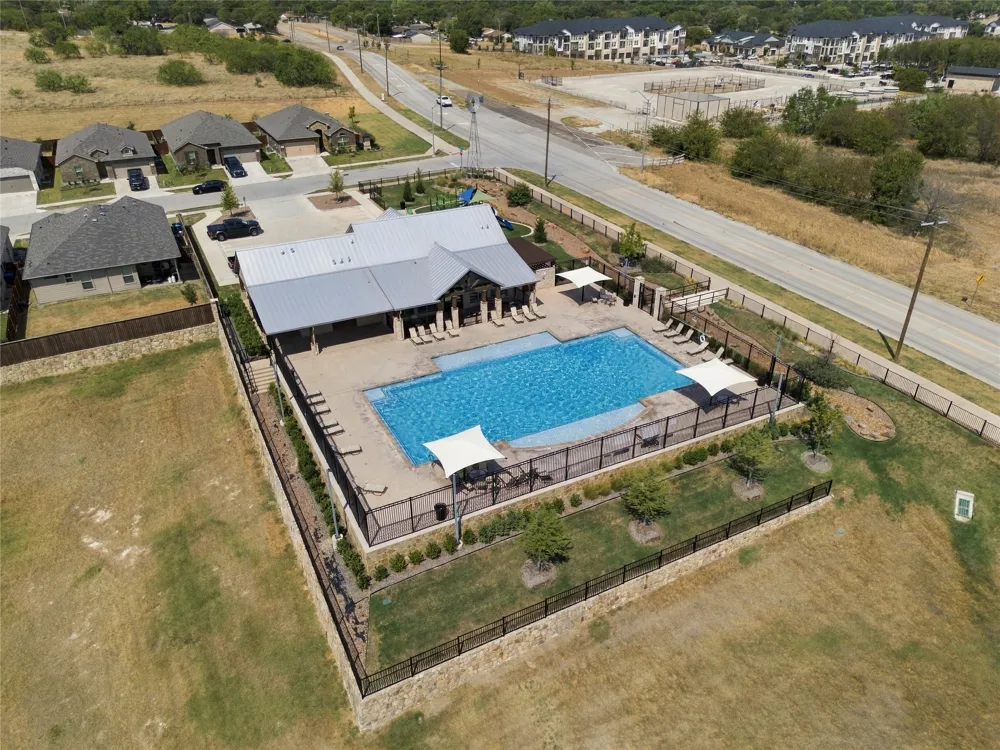 9733 New Bern Drive Fort Worth, TX 76108