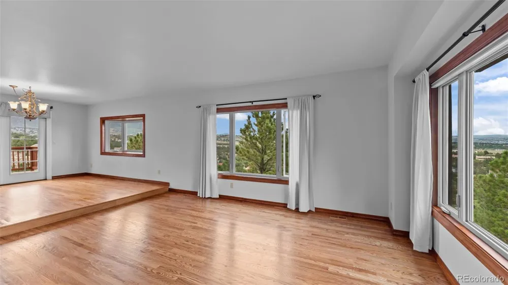 5110 Golden Hills Court Colorado Springs, CO 80919