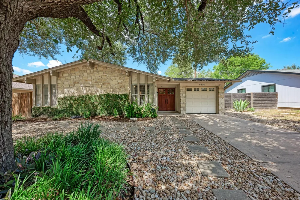 6810 Langston Drive Austin, TX 78723