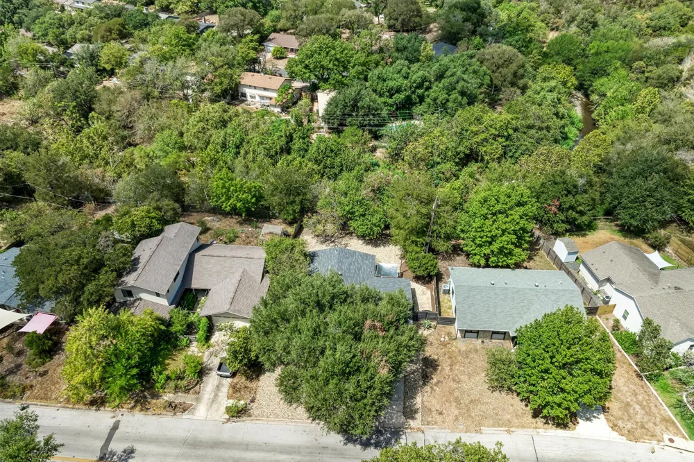 6810 Langston Drive Austin, TX 78723