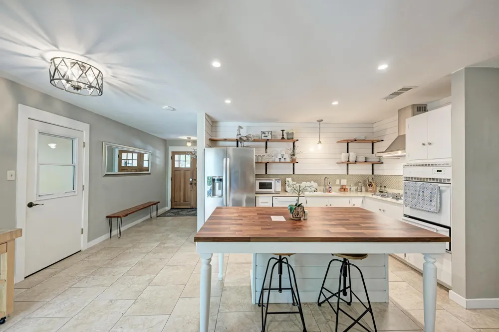 6810 Langston Drive Austin, TX 78723
