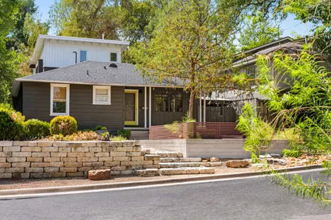 1001 Daniel Drive