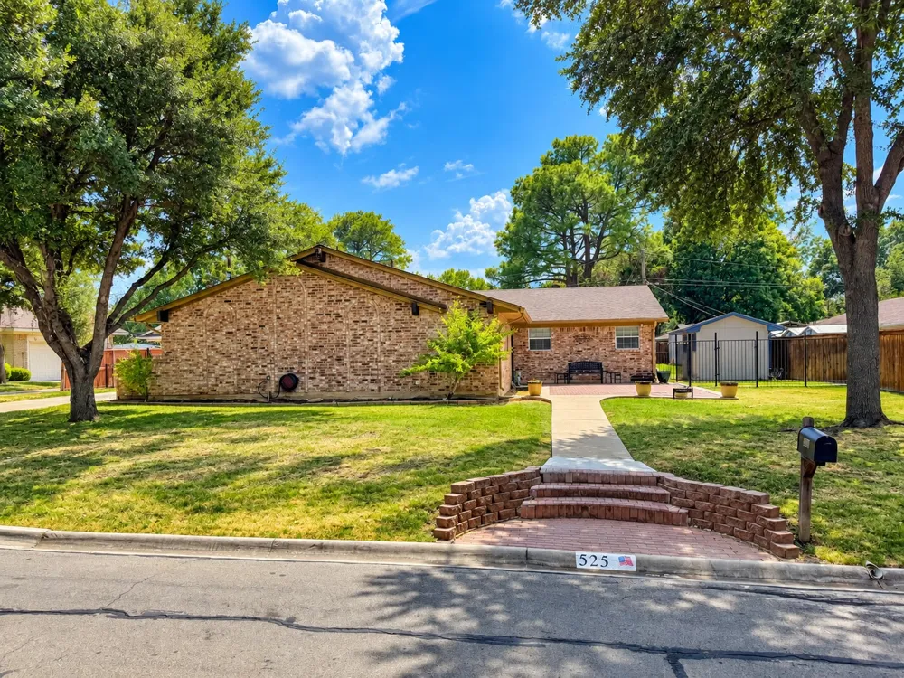 525 Magnolia Street Denton, TX 76201