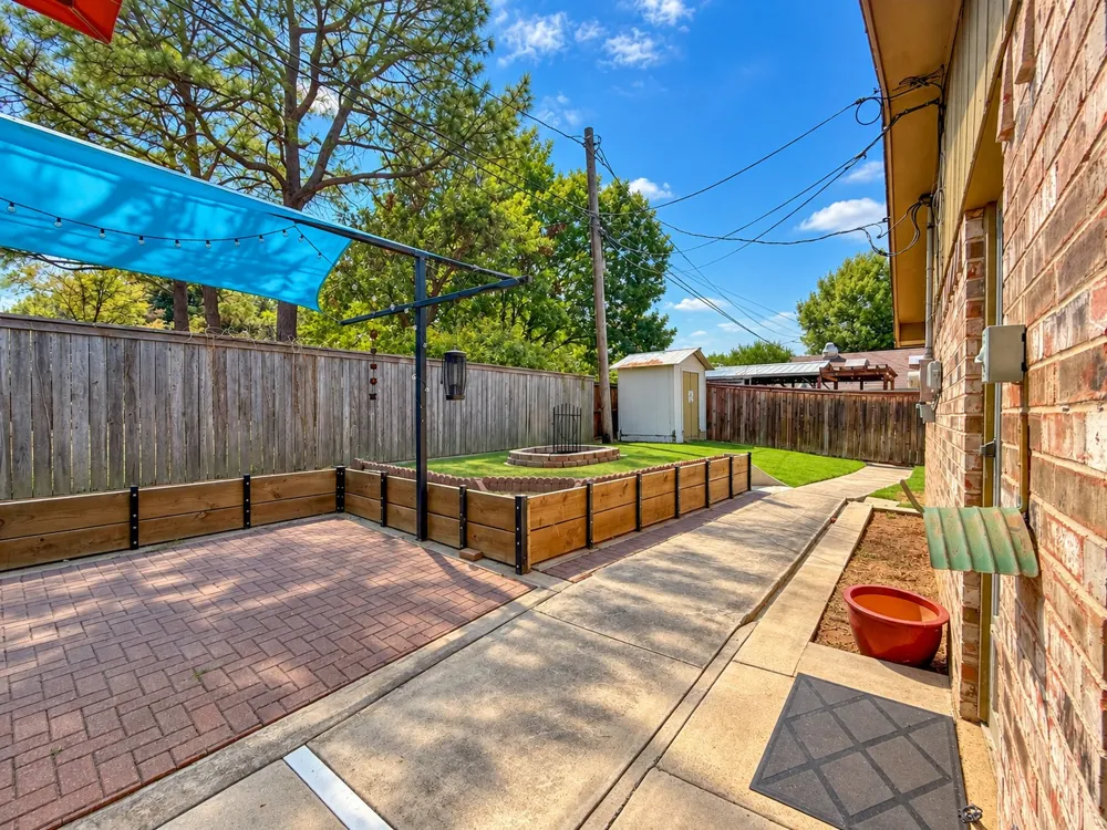 525 Magnolia Street Denton, TX 76201
