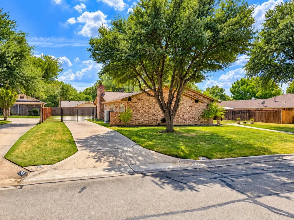 525 Magnolia Street Denton, TX 76201