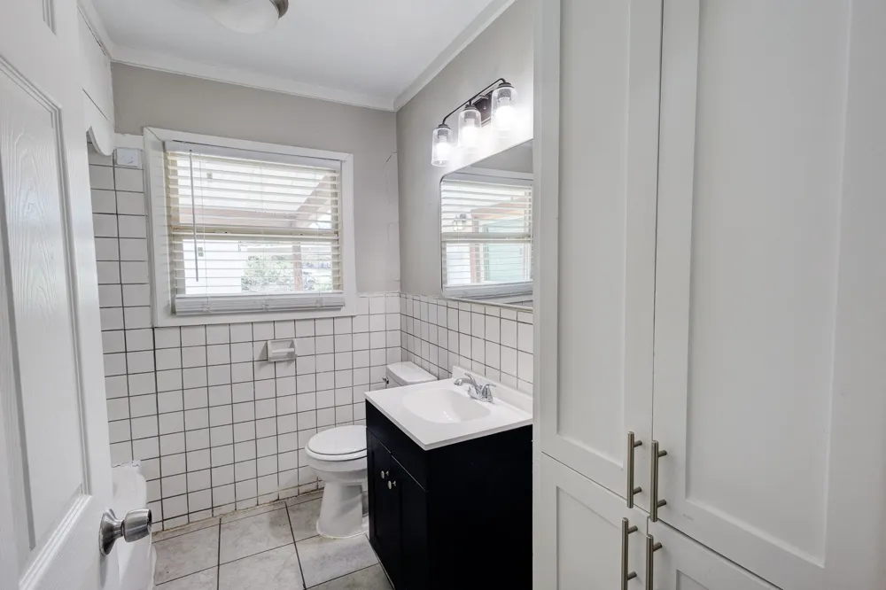 913 S Sargent Street Fort Worth, TX 76103