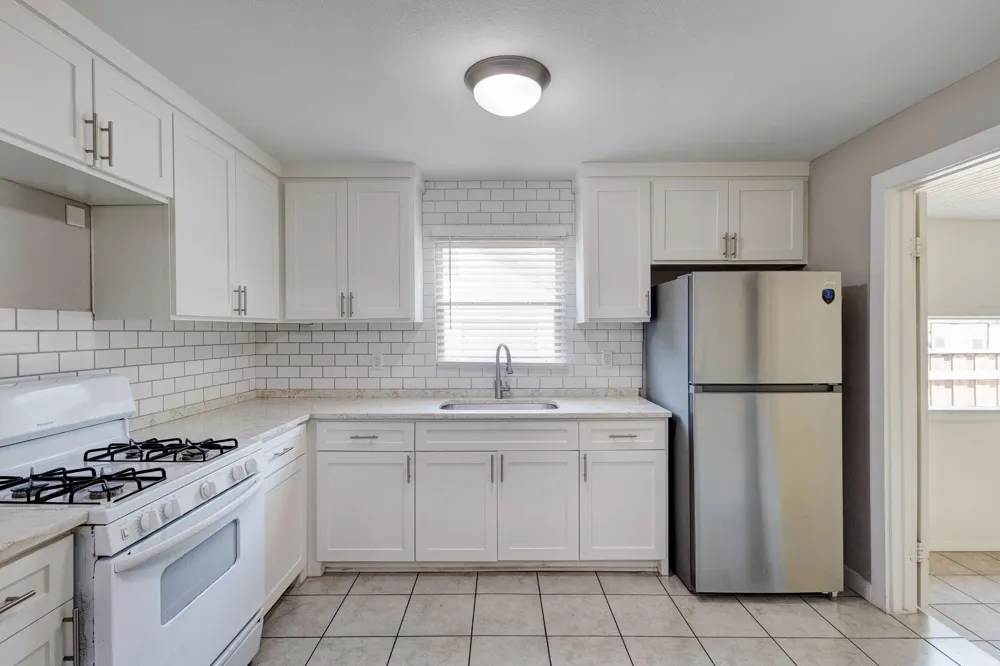 913 S Sargent Street Fort Worth, TX 76103