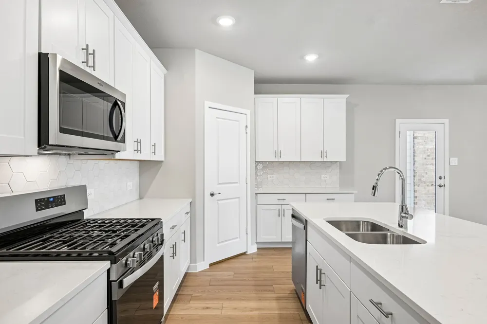 2712 Teton Street Corinth, TX 76209