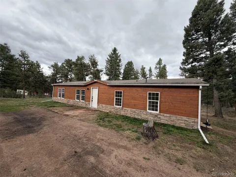 580 Forest Drive