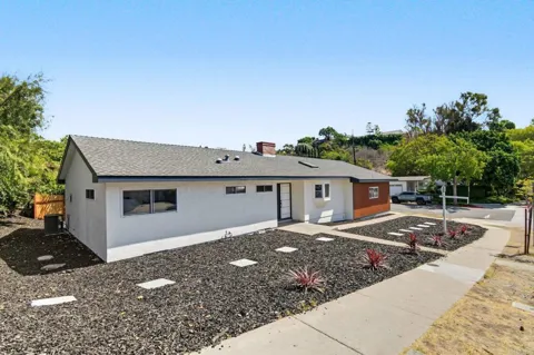 4911 Campanile Drive