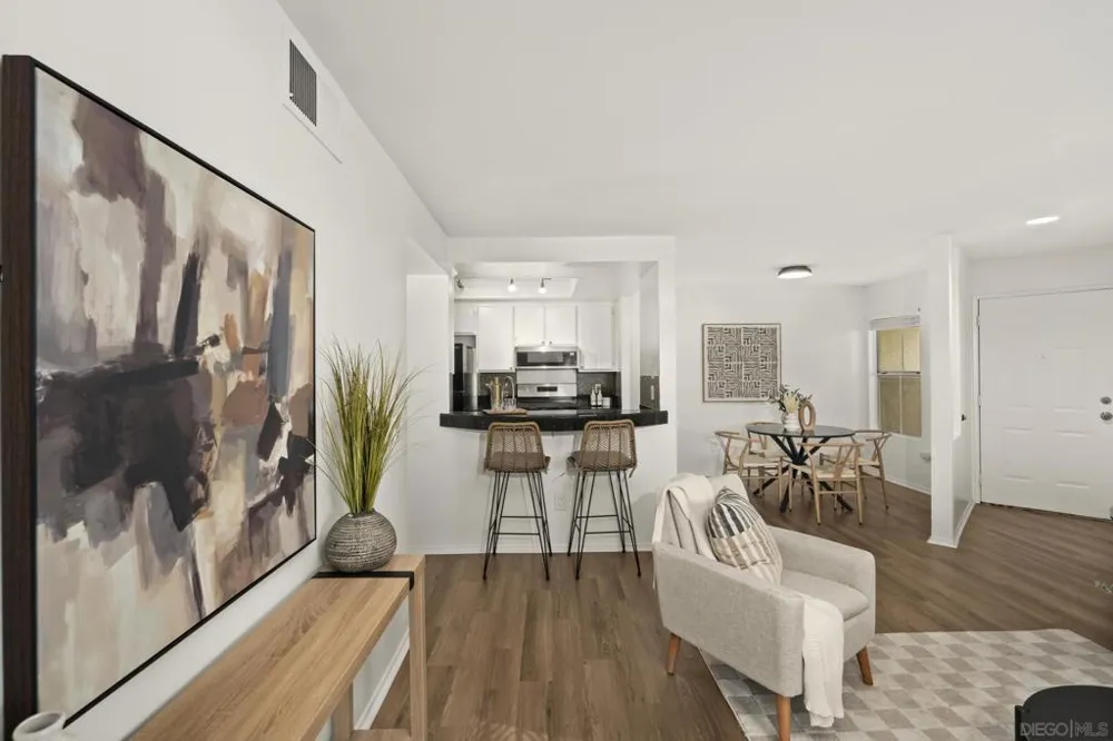 2063 Lakeridge #101 Chula Vista, CA 91913