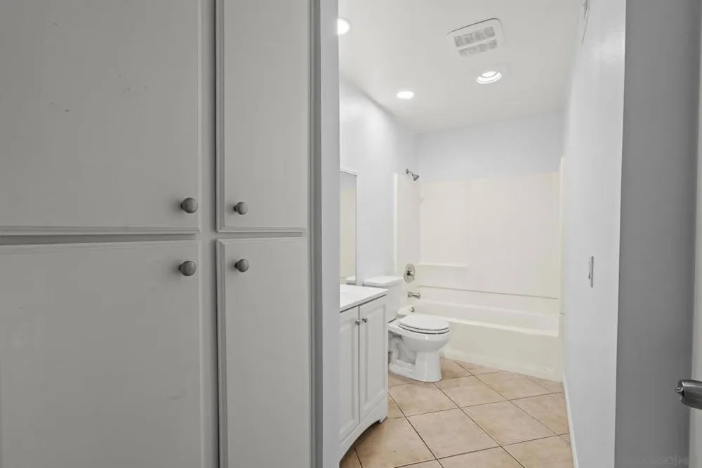 2063 Lakeridge #101 Chula Vista, CA 91913