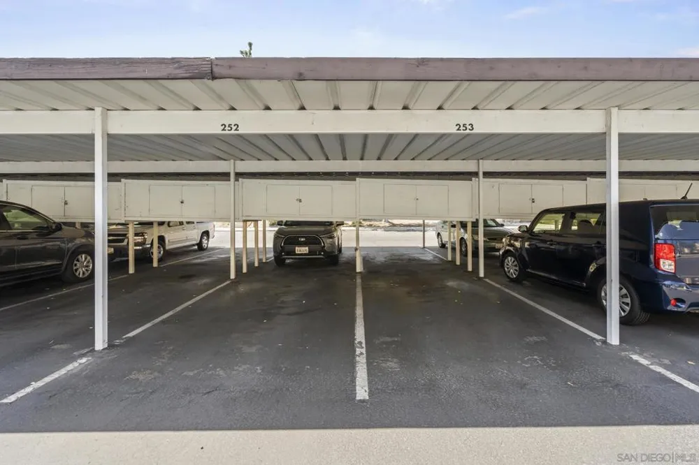2063 Lakeridge #101 Chula Vista, CA 91913