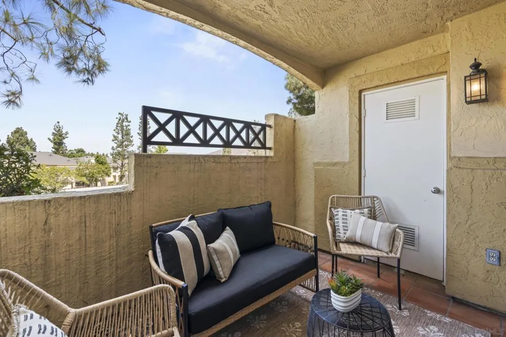 2063 Lakeridge #101 Chula Vista, CA 91913