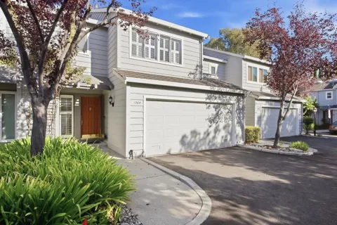 1564 Camden Village Circle