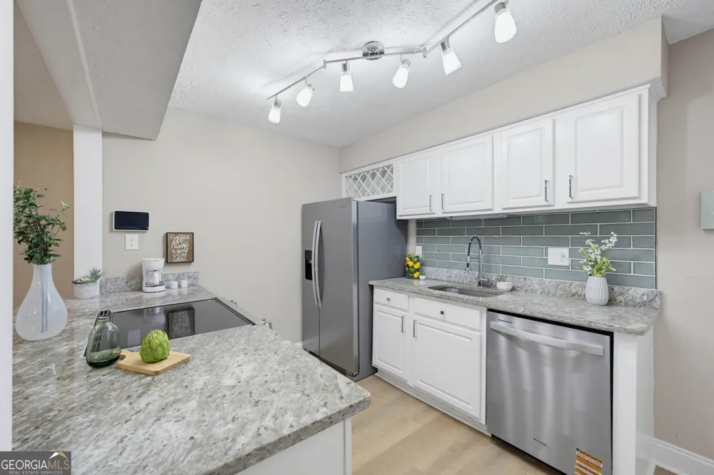 5159 Roswell RD Sandy Springs, GA 30342
