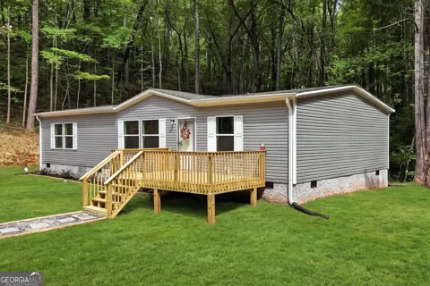 2296 Highway 136 East